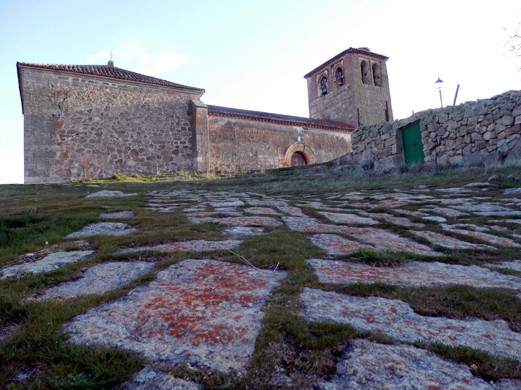Casa Rural El Dolmen Bernuy-Salinero Zewnętrze zdjęcie