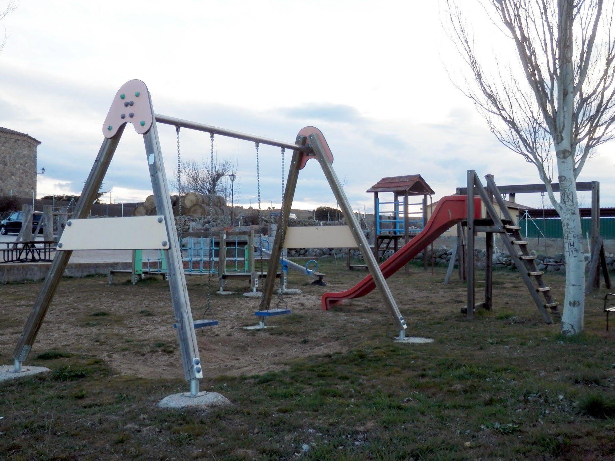 Pensjonat Casa Rural El Dolmen Bernuy-Salinero Zewnętrze zdjęcie